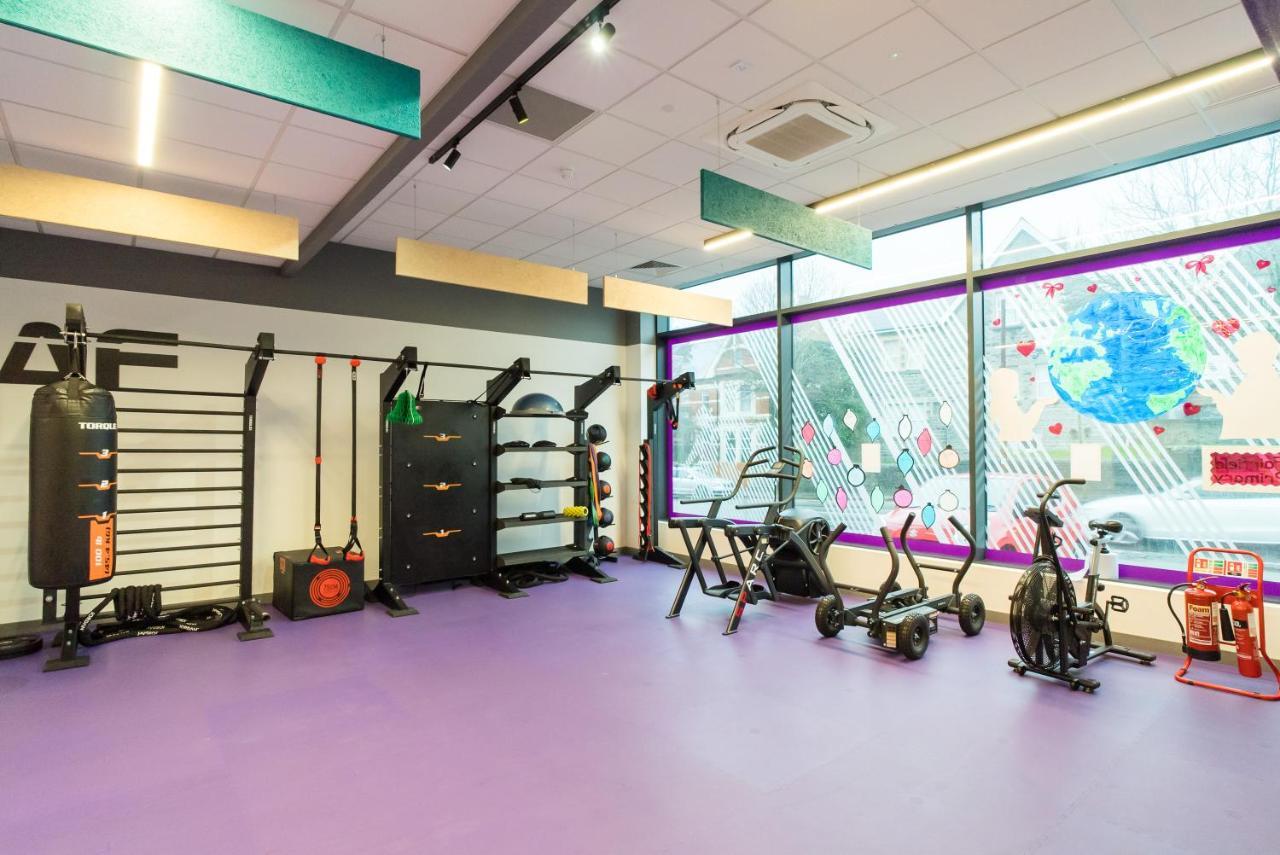 Luxe Apartments, The Moorwell, Parking, Gym - 10Mins Cardiff City Ctr Екстериор снимка