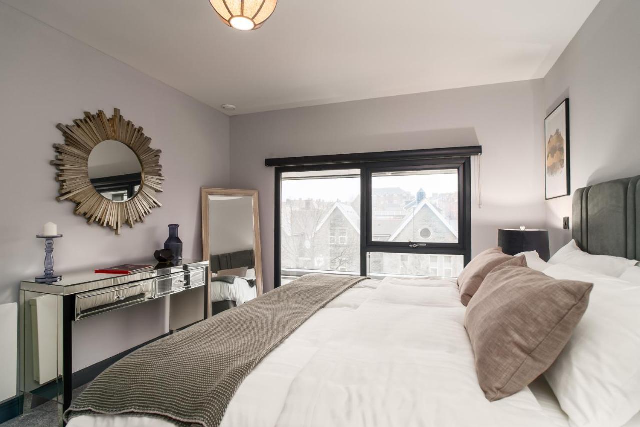 Luxe Apartments, The Moorwell, Parking, Gym - 10Mins Cardiff City Ctr Екстериор снимка