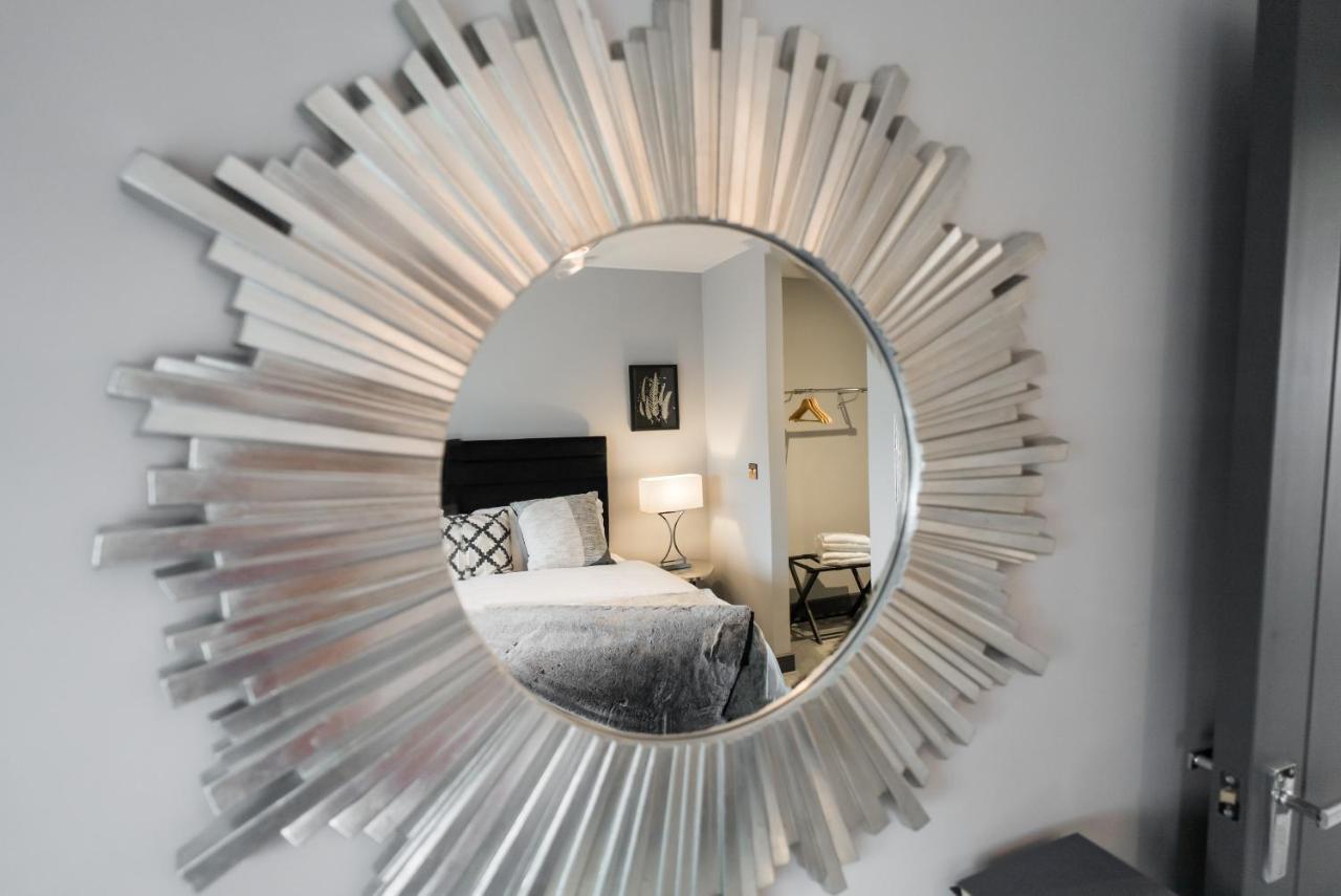 Luxe Apartments, The Moorwell, Parking, Gym - 10Mins Cardiff City Ctr Екстериор снимка