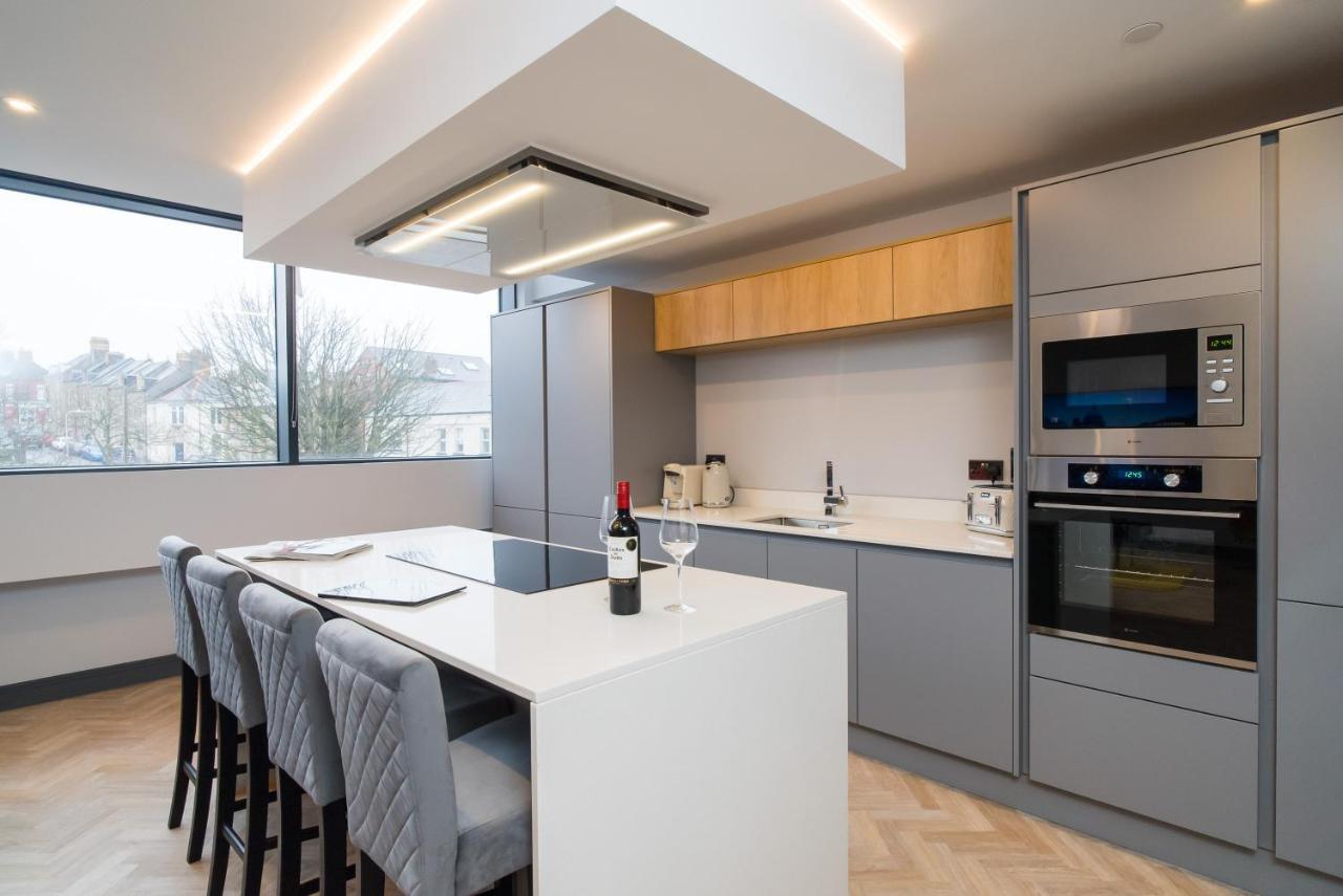 Luxe Apartments, The Moorwell, Parking, Gym - 10Mins Cardiff City Ctr Екстериор снимка