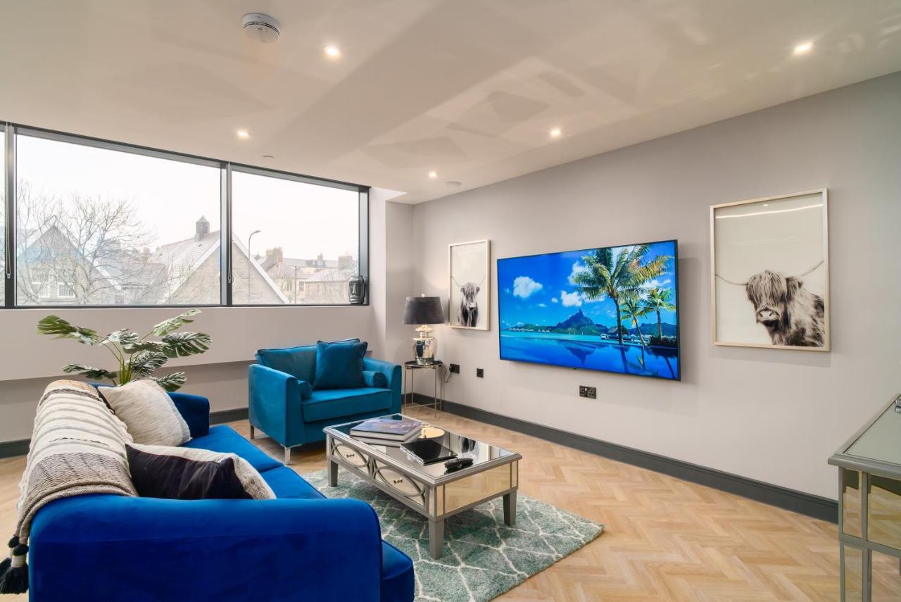 Luxe Apartments, The Moorwell, Parking, Gym - 10Mins Cardiff City Ctr Екстериор снимка
