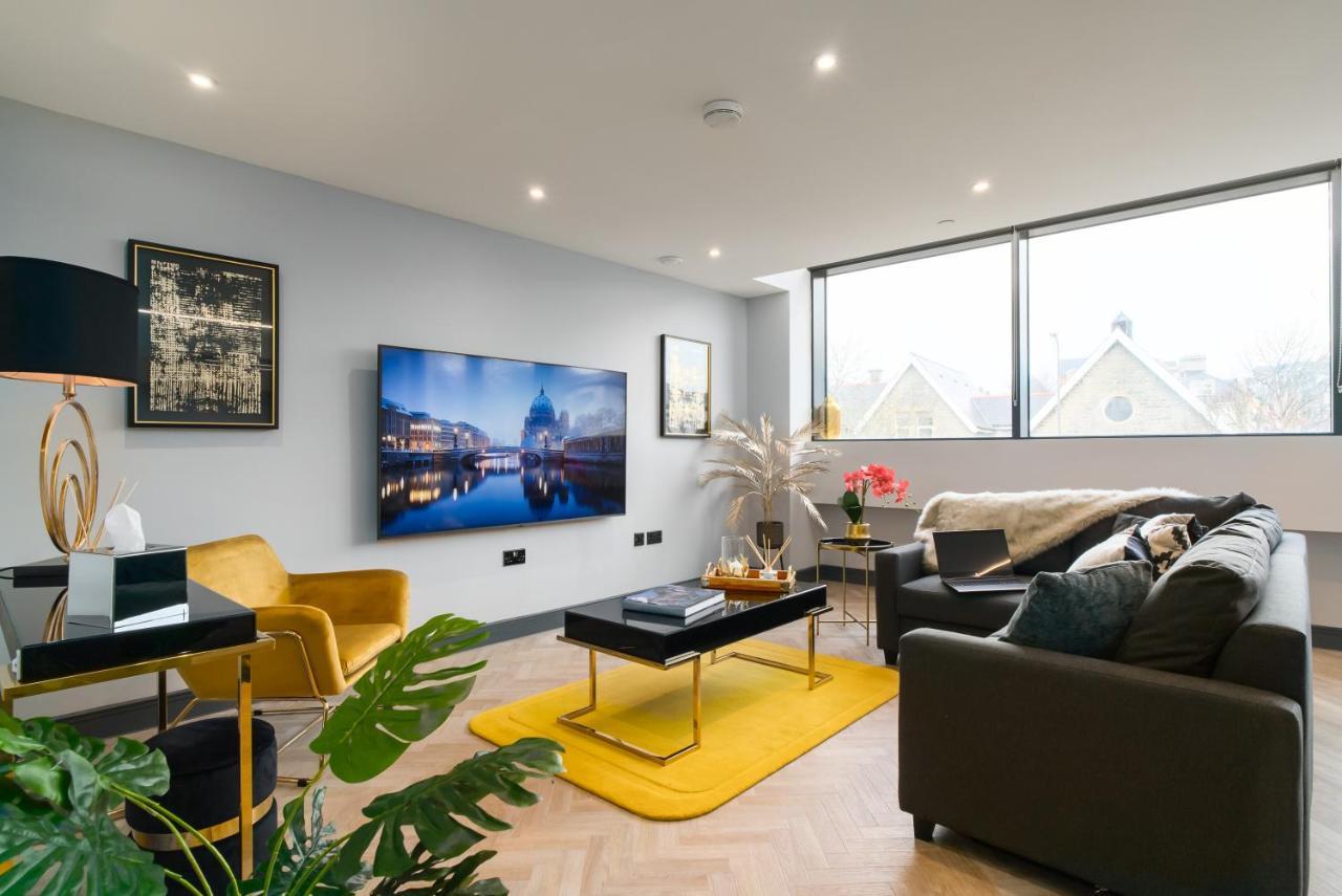 Luxe Apartments, The Moorwell, Parking, Gym - 10Mins Cardiff City Ctr Екстериор снимка