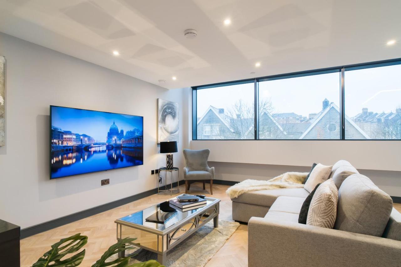 Luxe Apartments, The Moorwell, Parking, Gym - 10Mins Cardiff City Ctr Екстериор снимка
