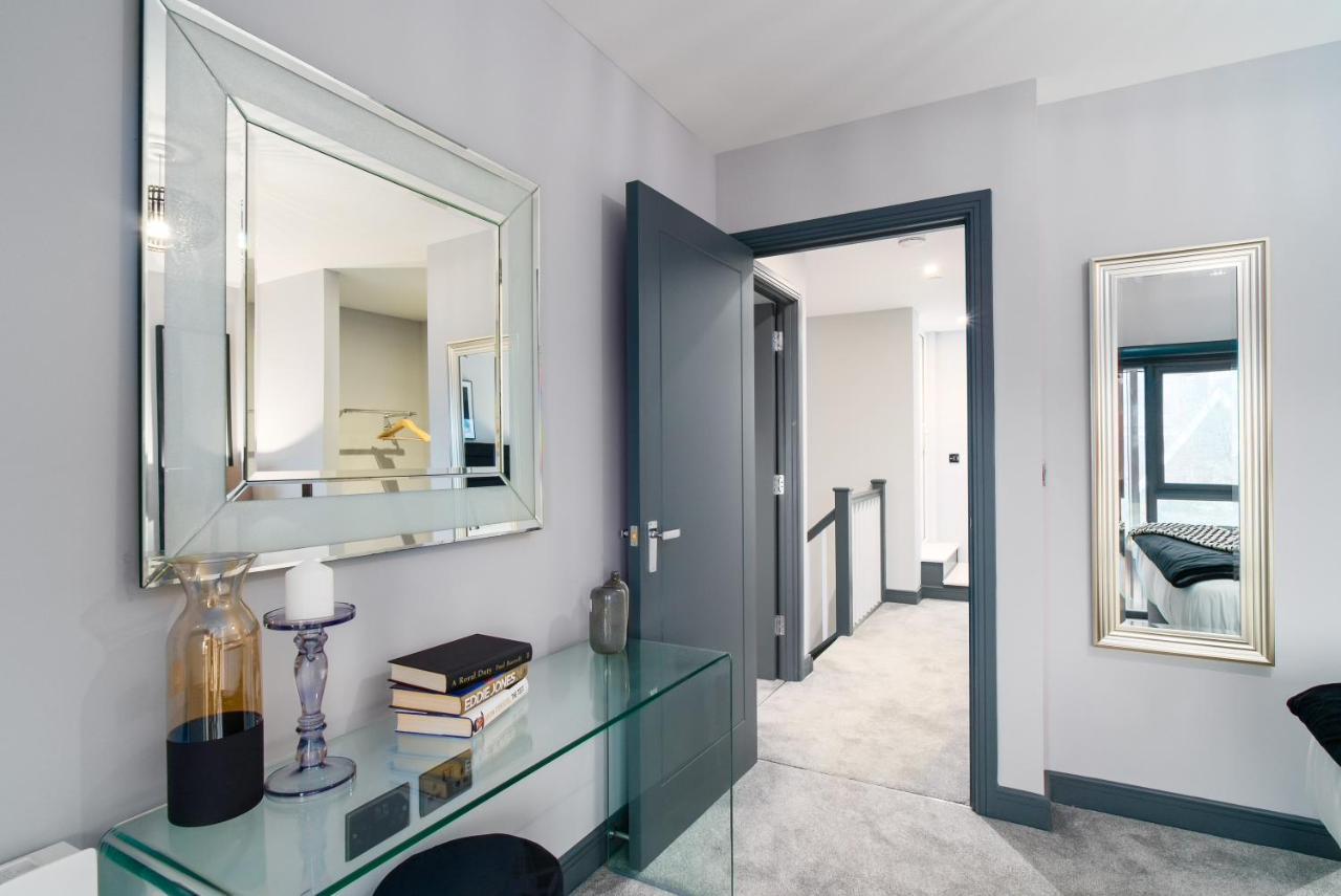 Luxe Apartments, The Moorwell, Parking, Gym - 10Mins Cardiff City Ctr Екстериор снимка