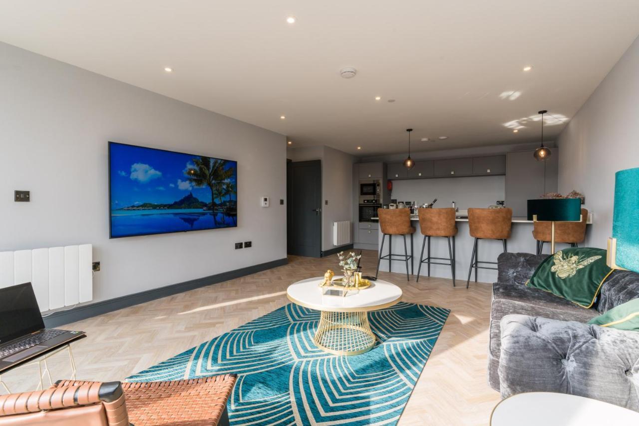 Luxe Apartments, The Moorwell, Parking, Gym - 10Mins Cardiff City Ctr Стая снимка